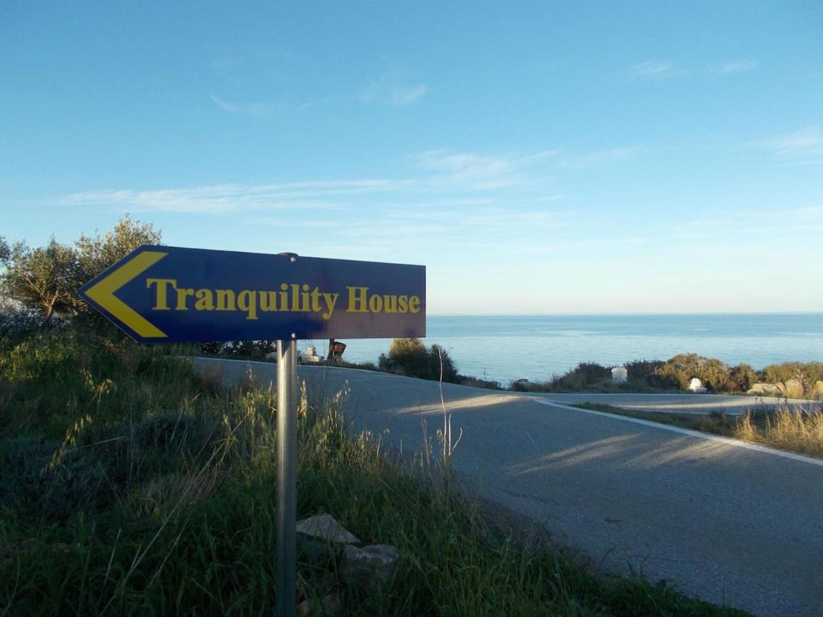Tranquility House Villa Livadia  Exteriör bild